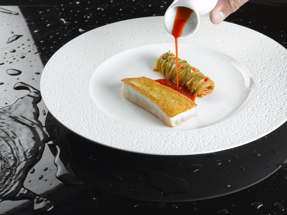 Bread Crusted Red Snapper Saffron “Fideos” Chorizo in Smoked Sweet Paprika Sauce at Le Bernardin (Credit: Shimon & Tammar)